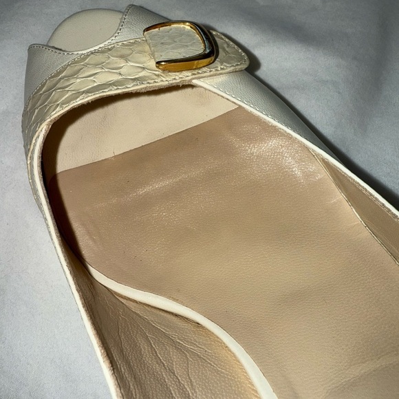 Jimmy Choo high heels! Cream with a gold buckle! - Picture 4 of 15